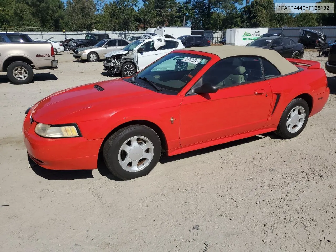 2000 Ford Mustang VIN: 1FAFP4440YF128182 Lot: 75747624