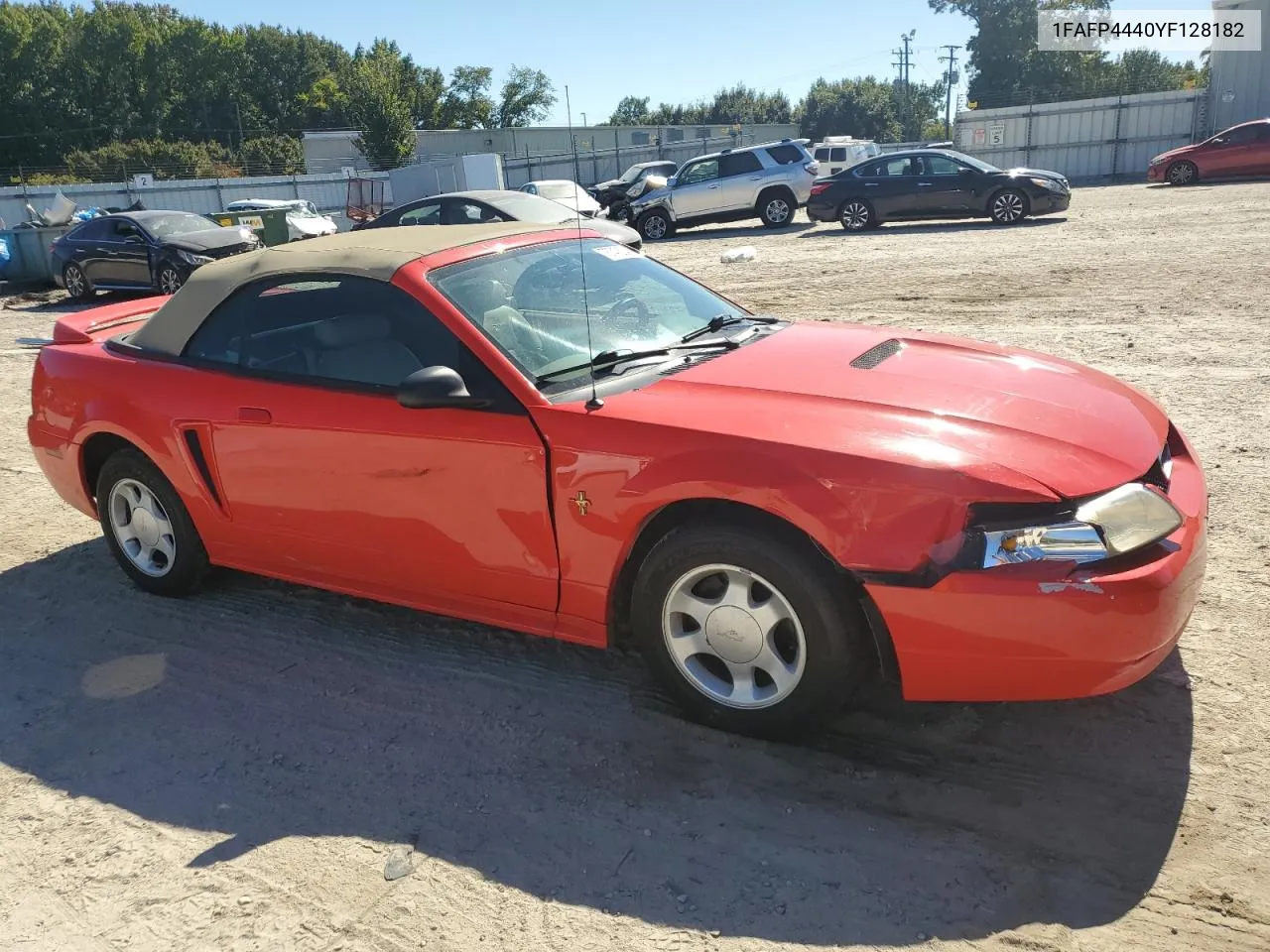 2000 Ford Mustang VIN: 1FAFP4440YF128182 Lot: 75747624