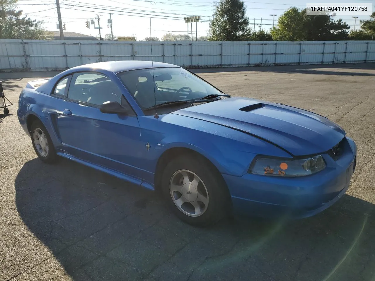 2000 Ford Mustang VIN: 1FAFP4041YF120758 Lot: 75855234