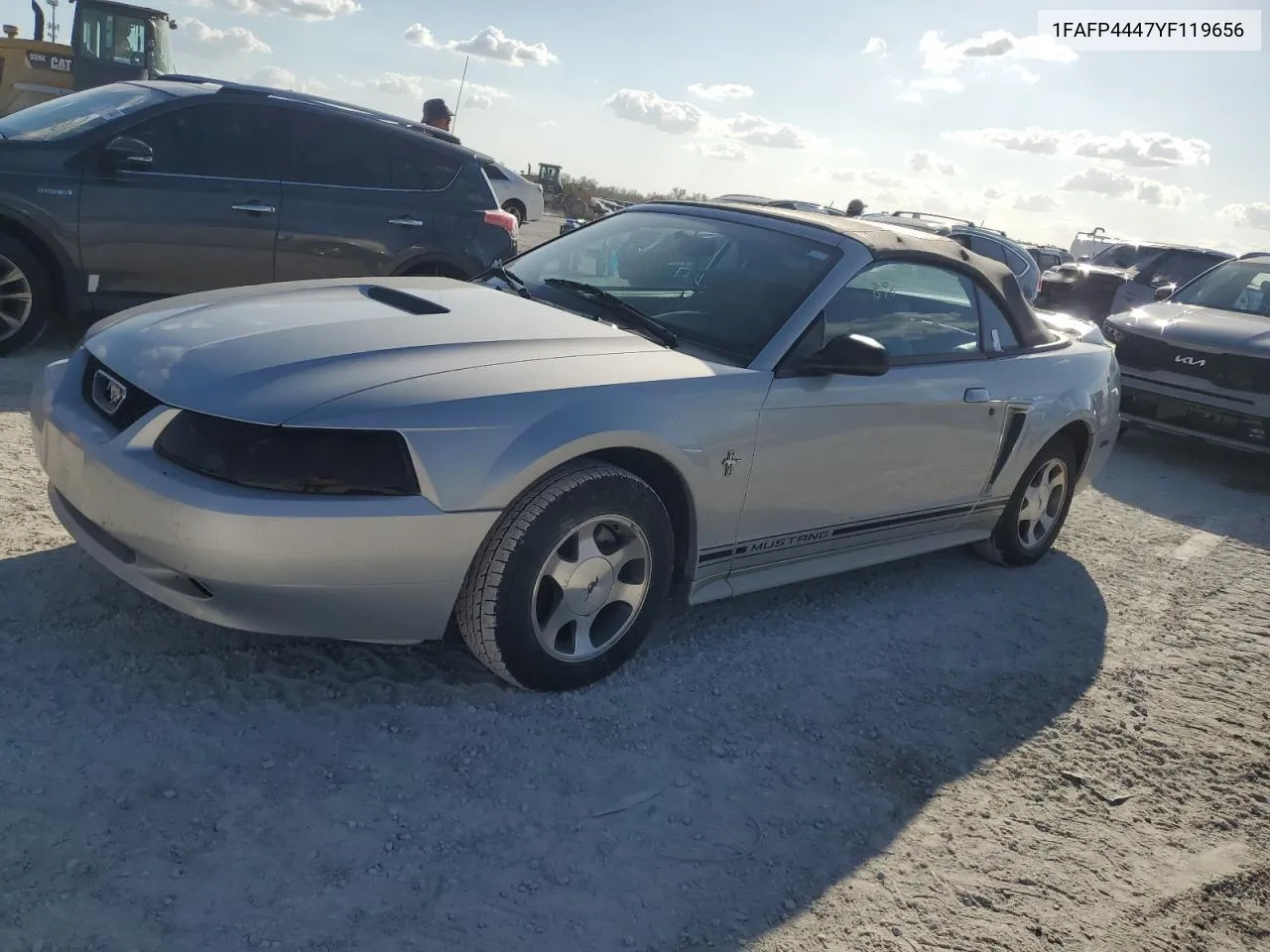 2000 Ford Mustang VIN: 1FAFP4447YF119656 Lot: 77693224