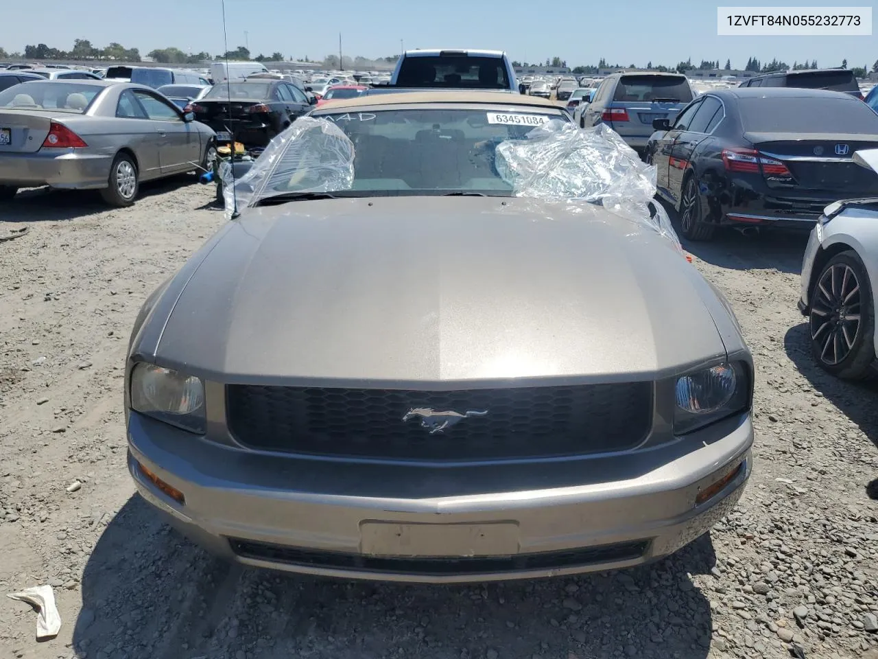 2005 Ford Mustang VIN: 1ZVFT84N055232773 Lot: 63451084