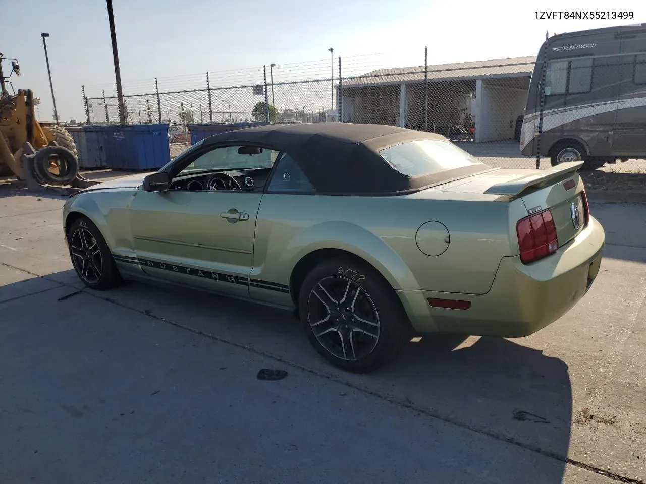 1ZVFT84NX55213499 2005 Ford Mustang