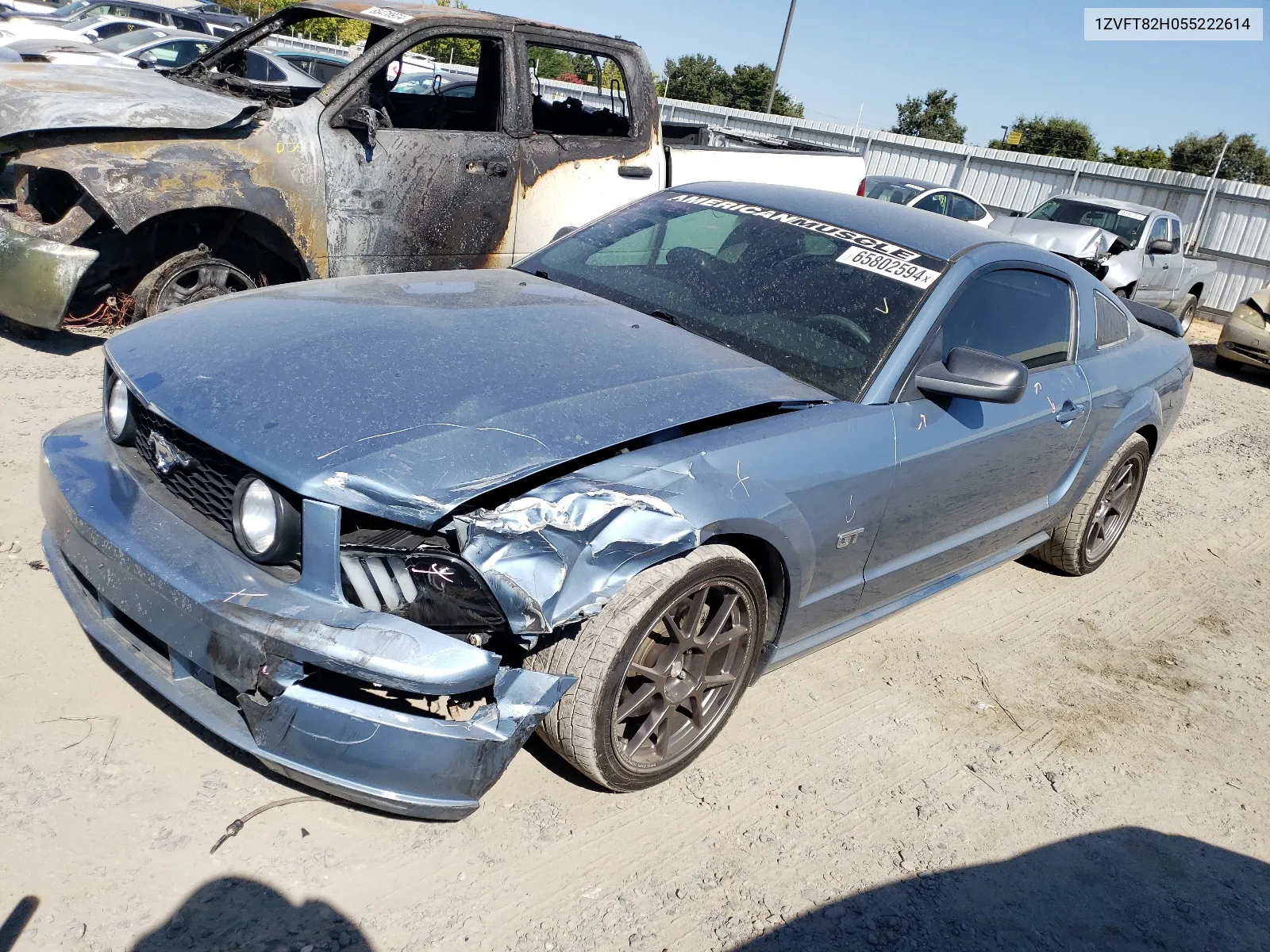 2005 Ford Mustang Gt VIN: 1ZVFT82H055222614 Lot: 65802594