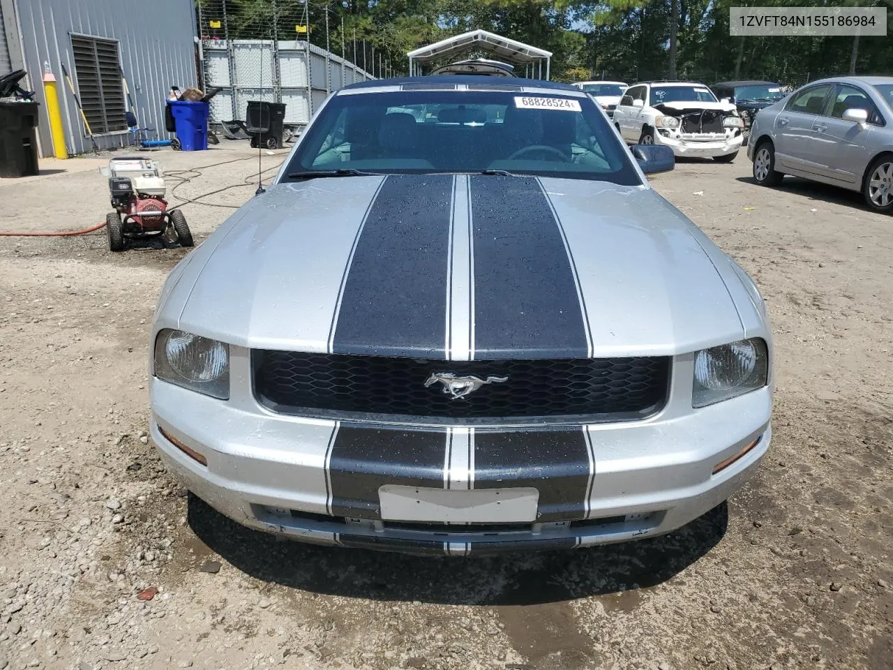 2005 Ford Mustang VIN: 1ZVFT84N155186984 Lot: 68828524