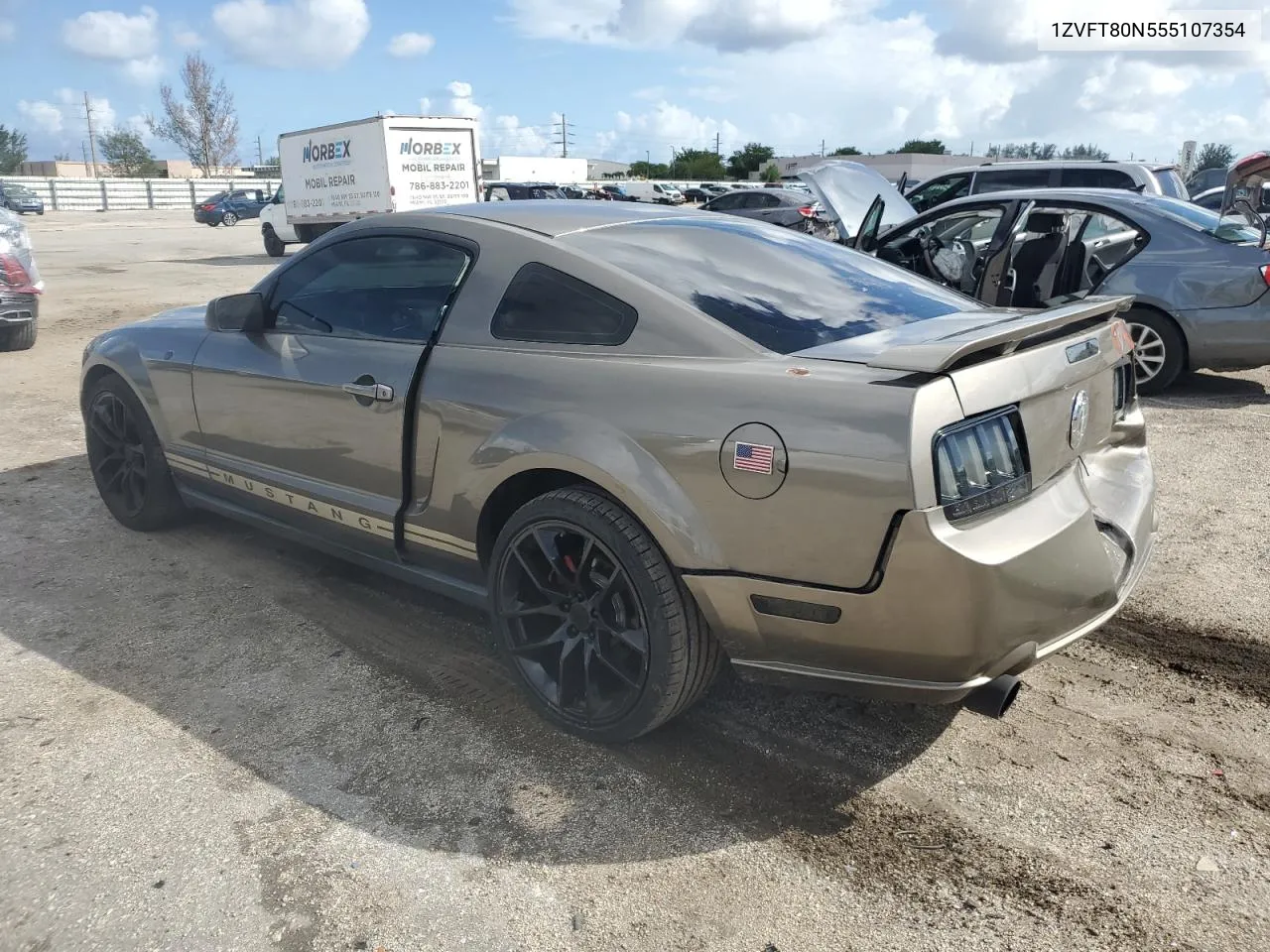 2005 Ford Mustang VIN: 1ZVFT80N555107354 Lot: 77069454