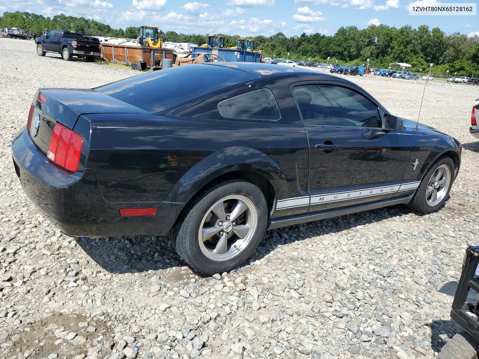 2006 Ford Mustang VIN: 1ZVHT80NX65128162 Lot: 68285034