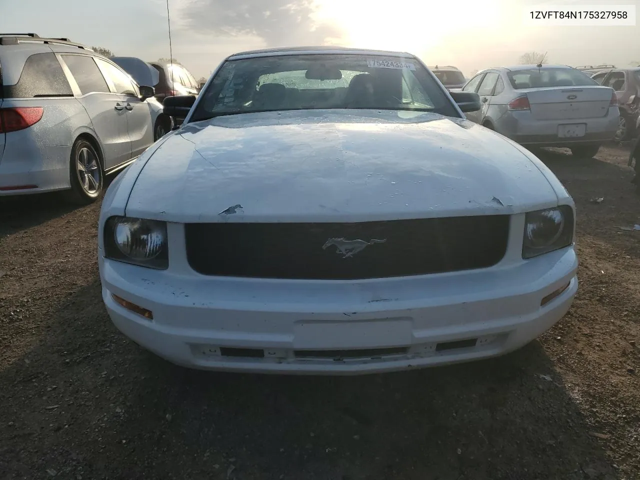 2007 Ford Mustang VIN: 1ZVFT84N175327958 Lot: 75424334