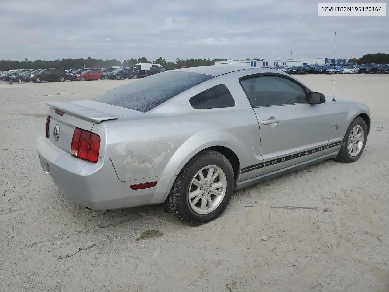 2009 Ford Mustang VIN: 1ZVHT80N195120164 Lot: 76830154