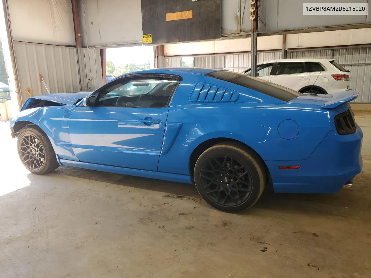 2013 Ford Mustang VIN: 1ZVBP8AM2D5215020 Lot: 70661104