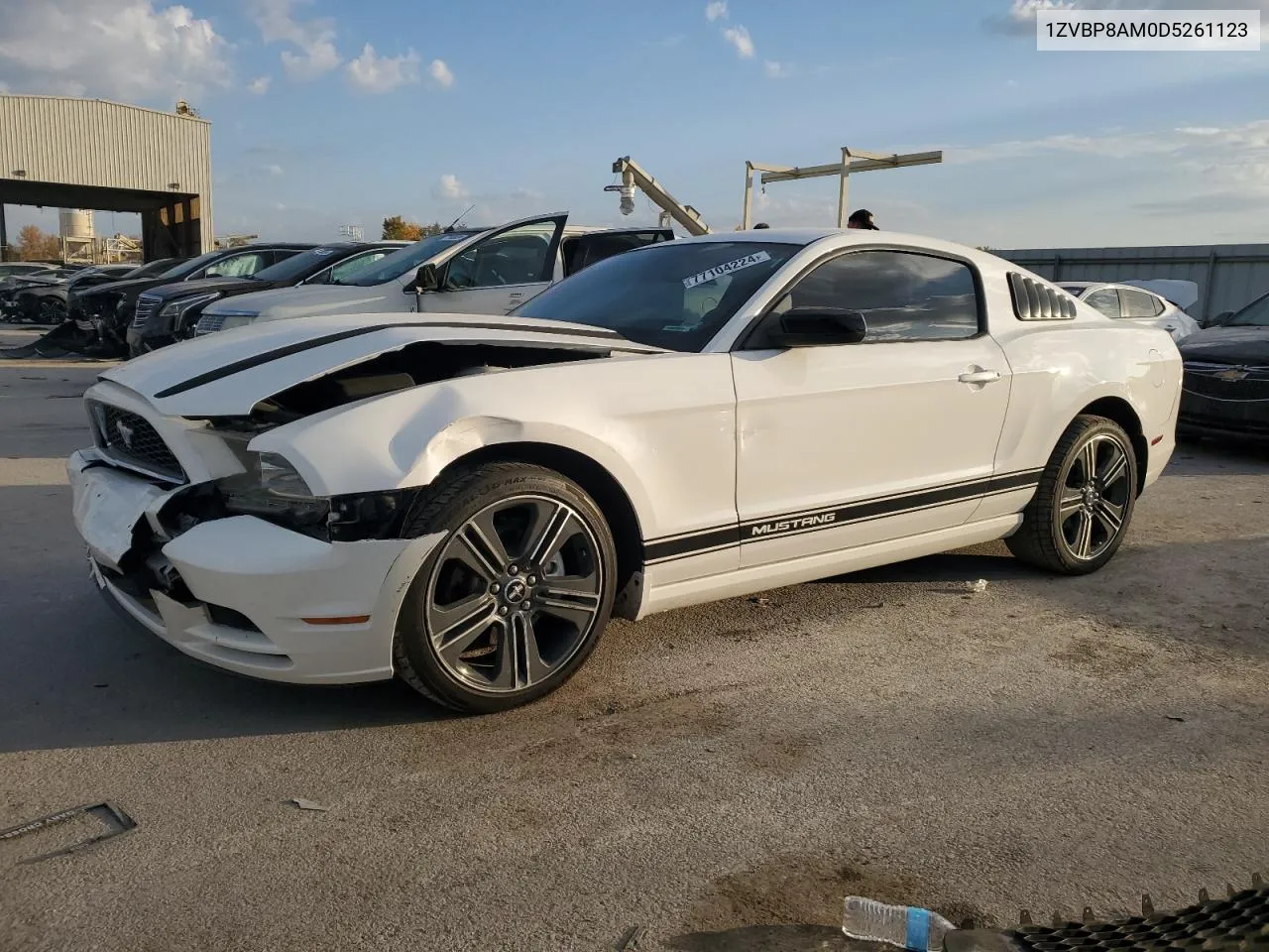 2013 Ford Mustang VIN: 1ZVBP8AM0D5261123 Lot: 77104224