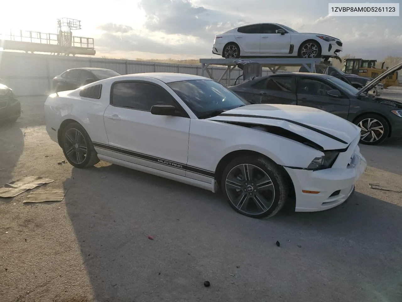 2013 Ford Mustang VIN: 1ZVBP8AM0D5261123 Lot: 77104224