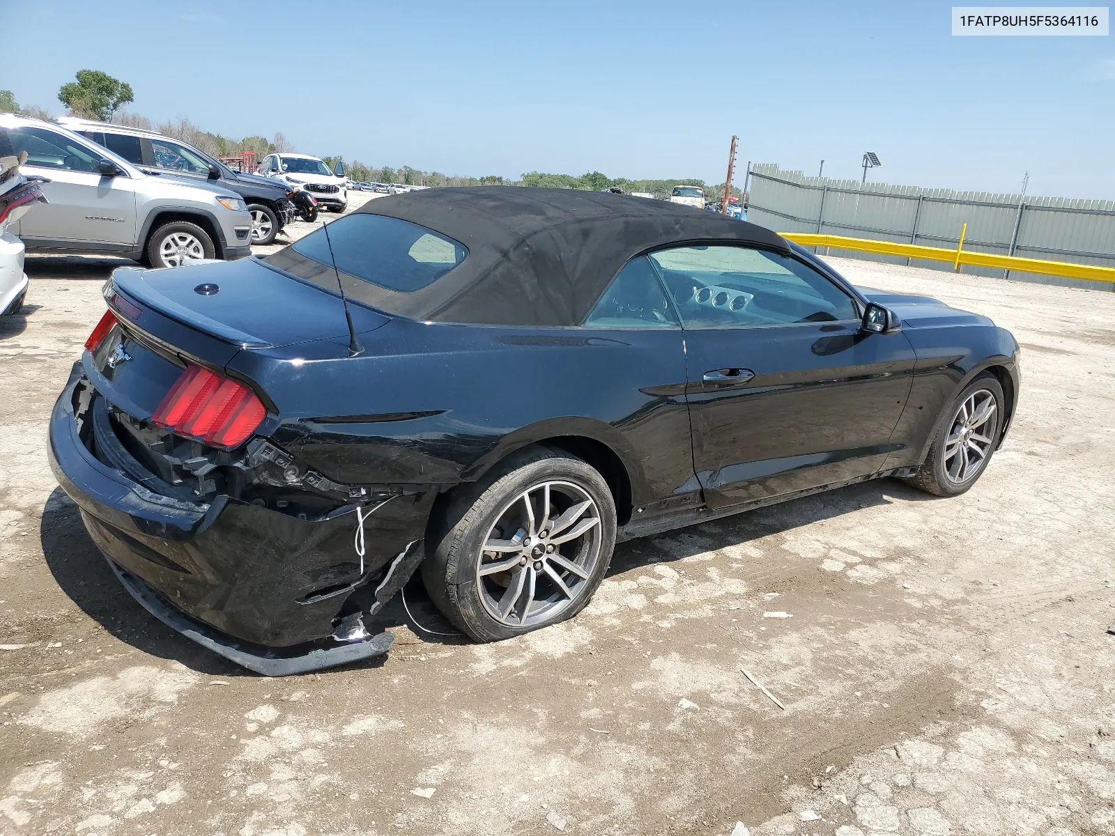 2015 Ford Mustang VIN: 1FATP8UH5F5364116 Lot: 65787194