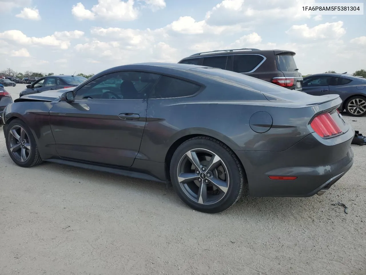 1FA6P8AM5F5381304 2015 Ford Mustang