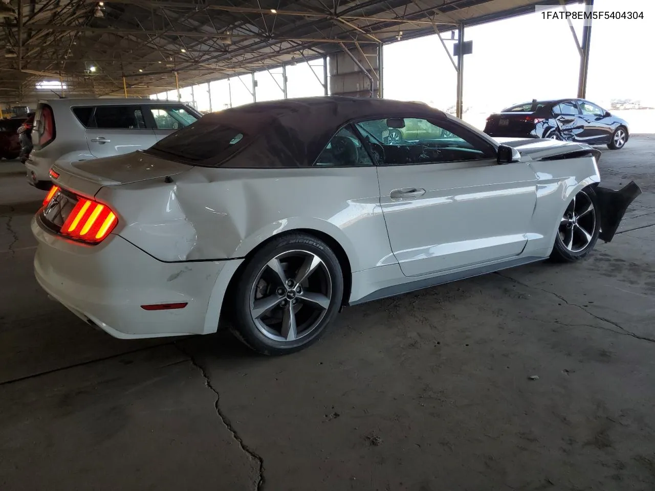 2015 Ford Mustang VIN: 1FATP8EM5F5404304 Lot: 74330764