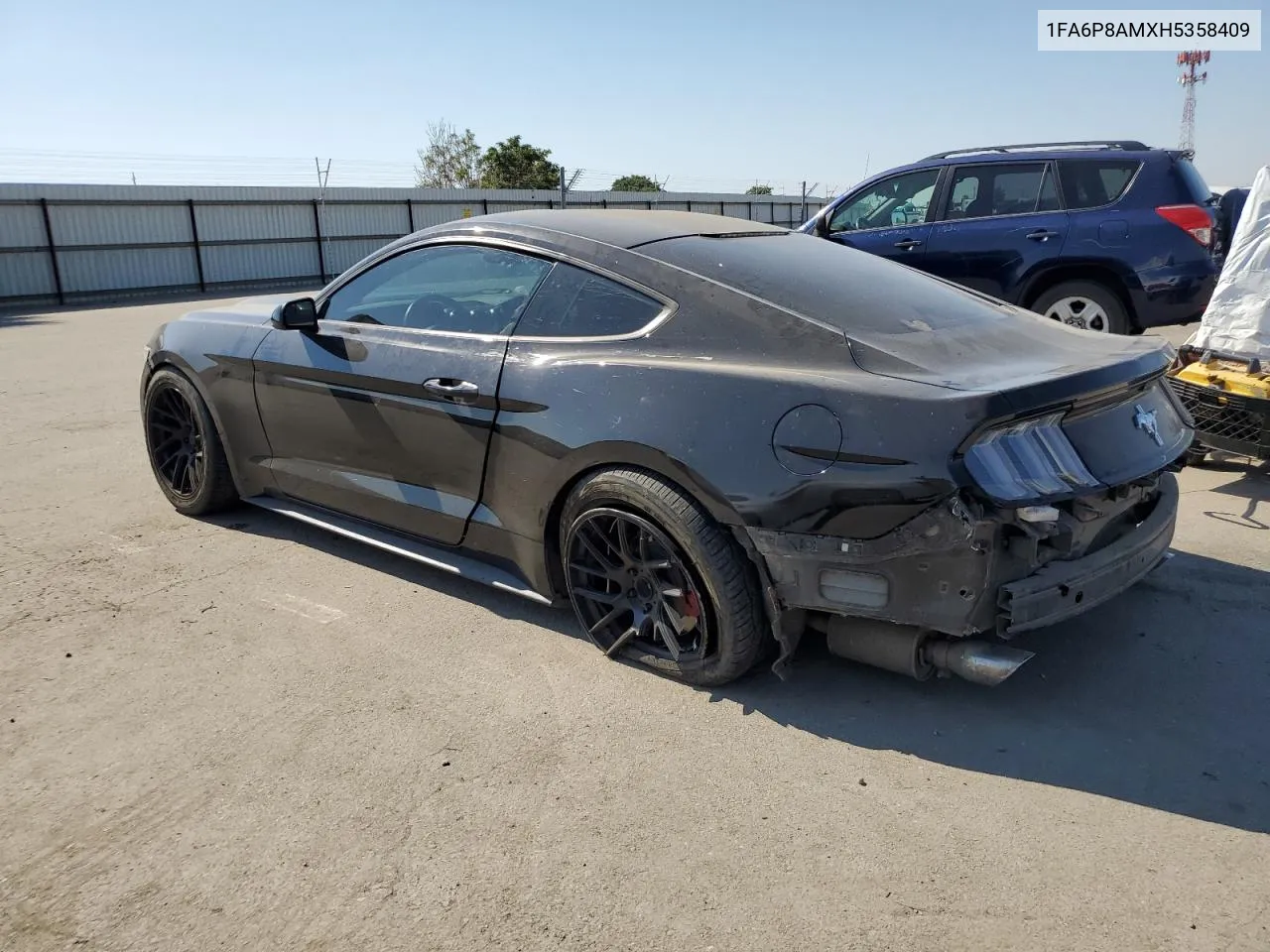 1FA6P8AMXH5358409 2017 Ford Mustang