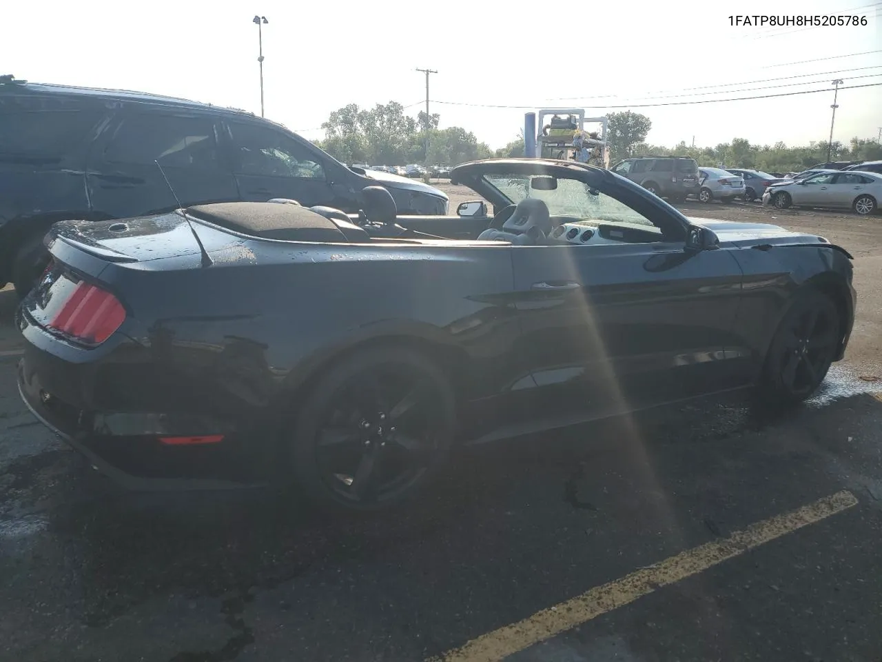 1FATP8UH8H5205786 2017 Ford Mustang