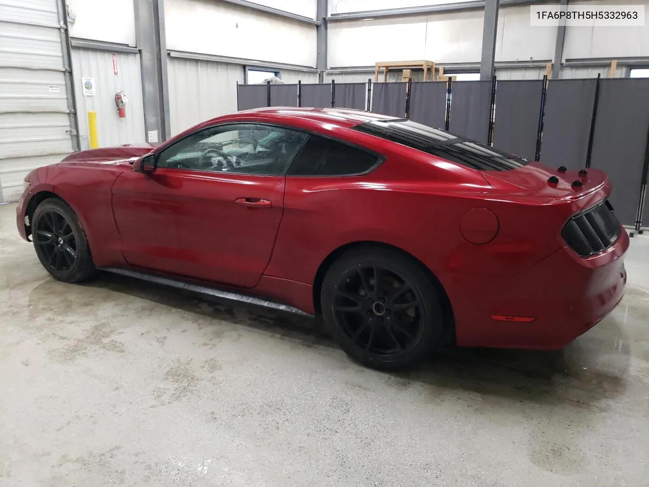 2017 Ford Mustang VIN: 1FA6P8TH5H5332963 Lot: 69224254