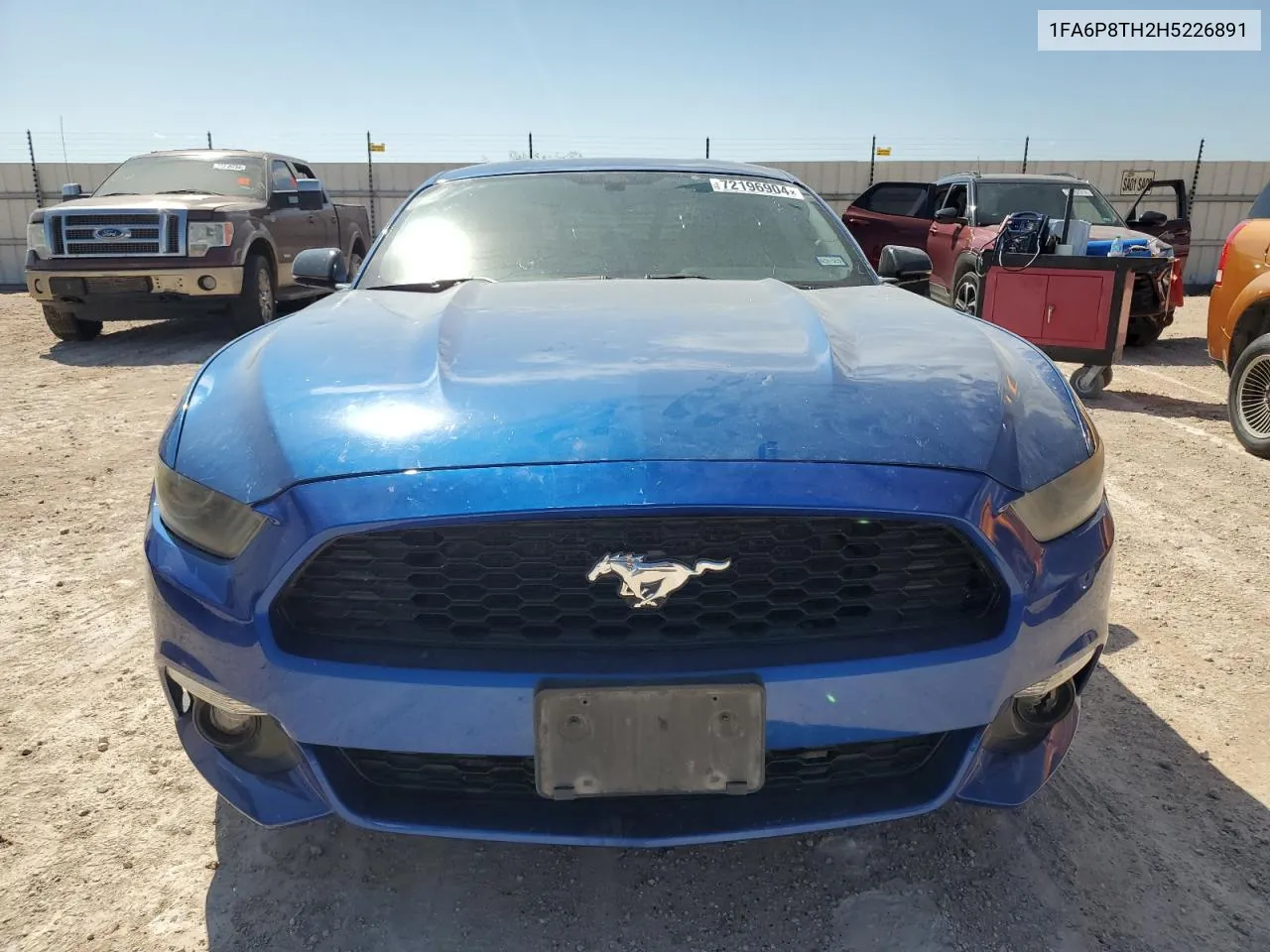 2017 Ford Mustang VIN: 1FA6P8TH2H5226891 Lot: 72196904