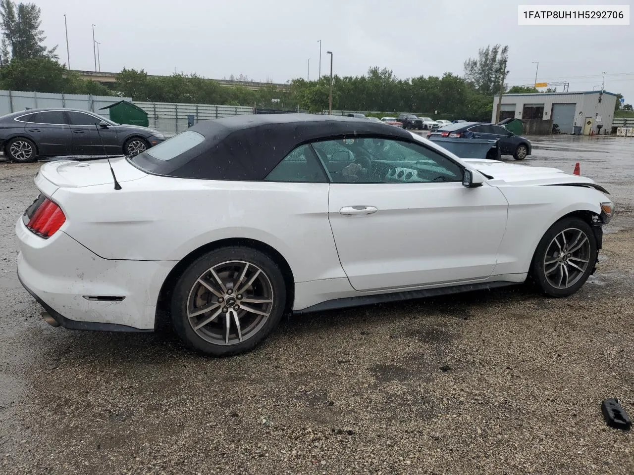 2017 Ford Mustang VIN: 1FATP8UH1H5292706 Lot: 75270184