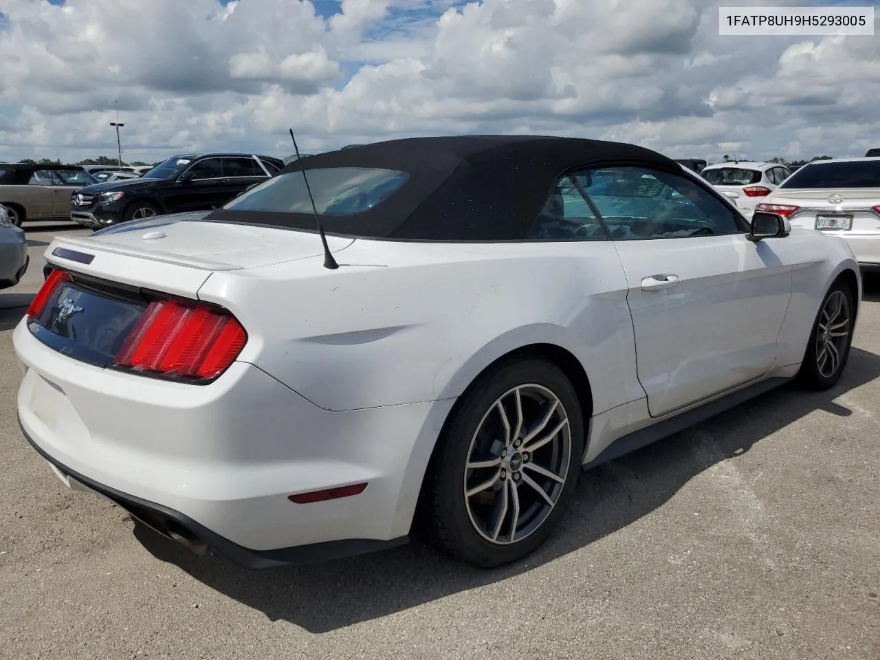 2017 Ford Mustang VIN: 1FATP8UH9H5293005 Lot: 76122404