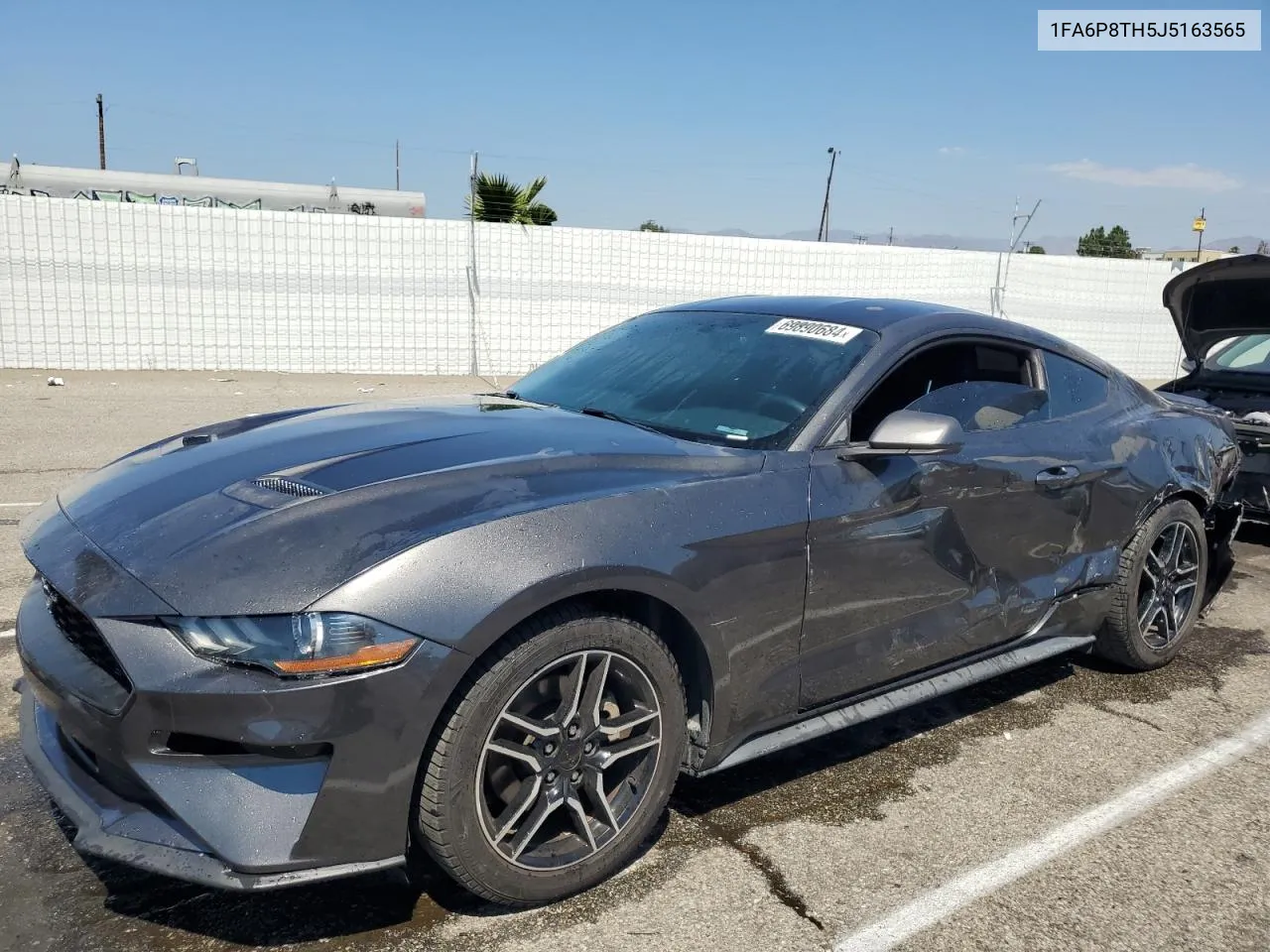 1FA6P8TH5J5163565 2018 Ford Mustang