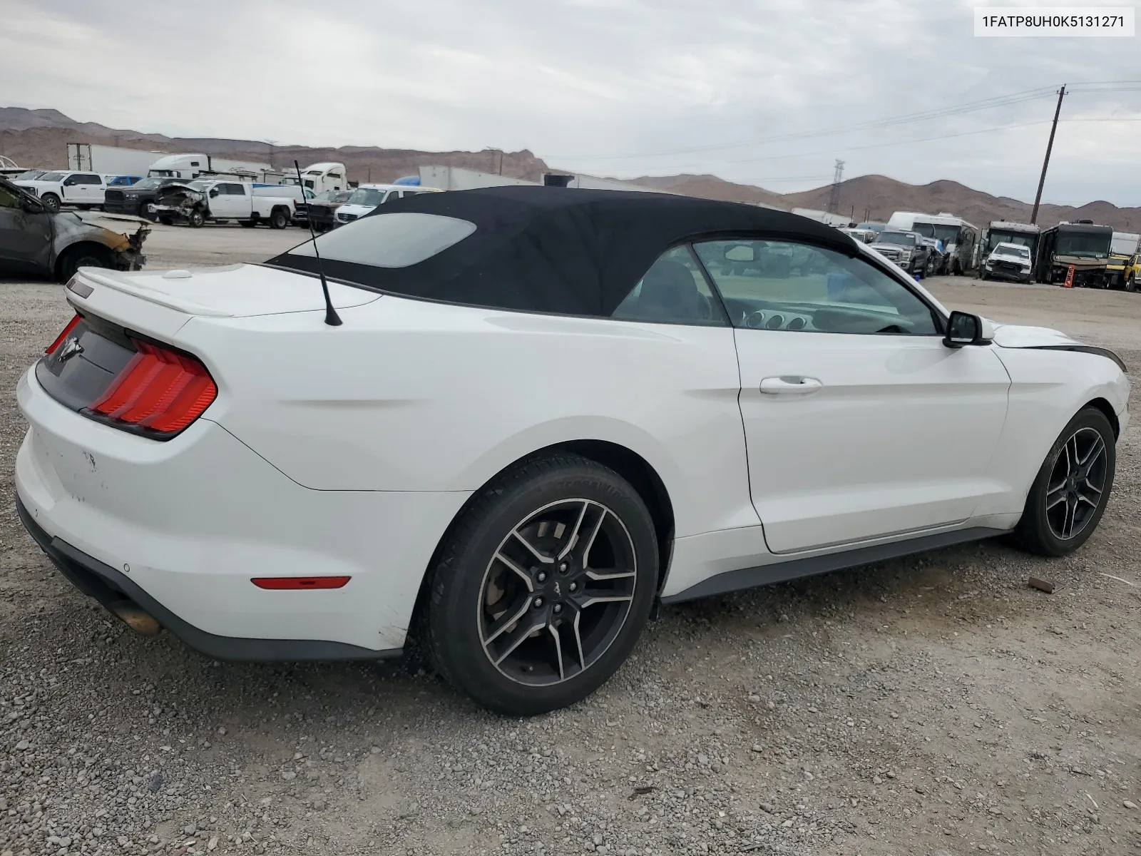 1FATP8UH0K5131271 2019 Ford Mustang