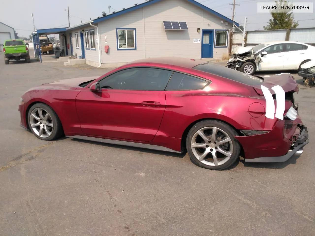 2019 Ford Mustang VIN: 1FA6P8TH7K5143979 Lot: 68114374