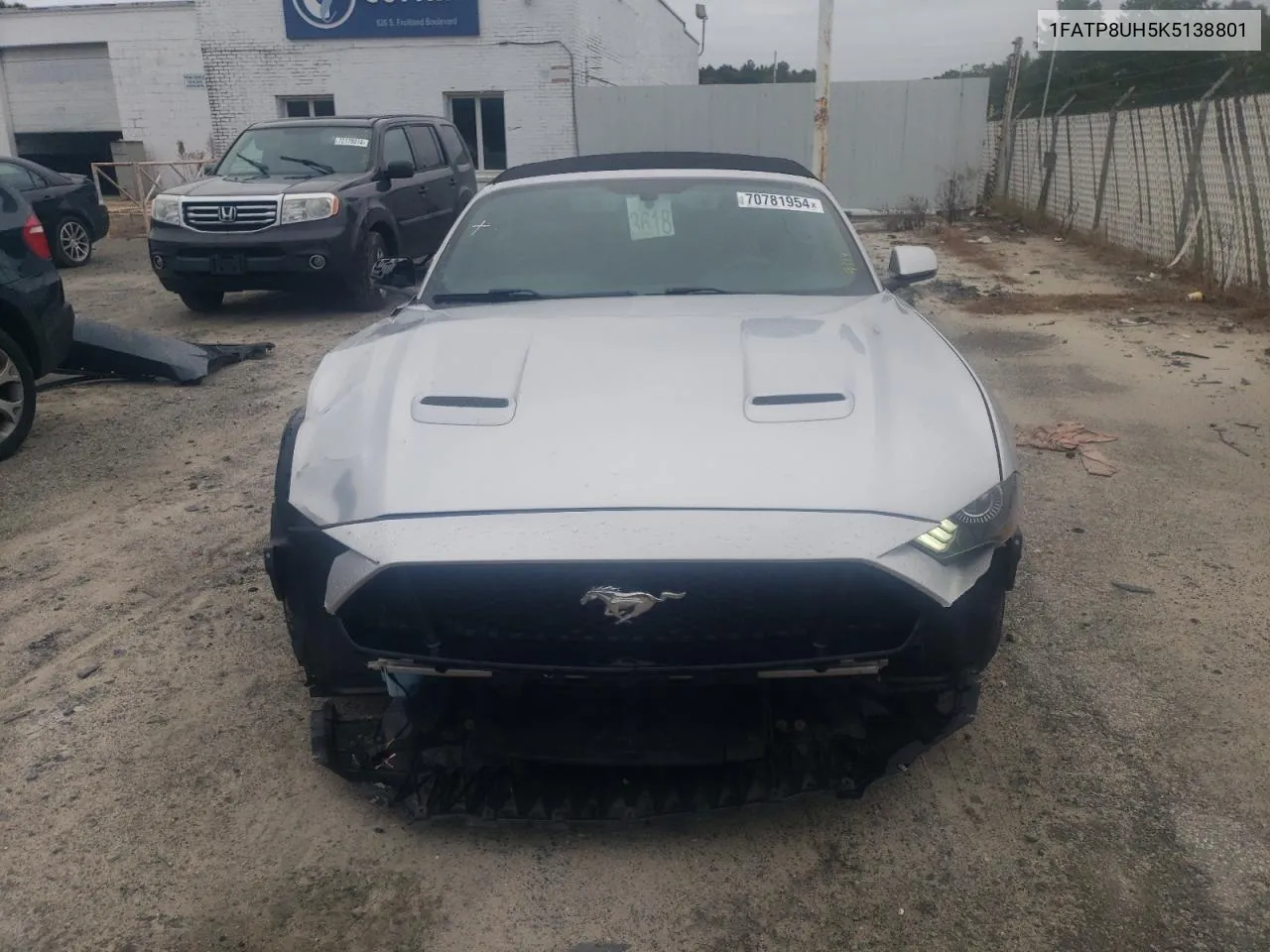 2019 Ford Mustang VIN: 1FATP8UH5K5138801 Lot: 70781954