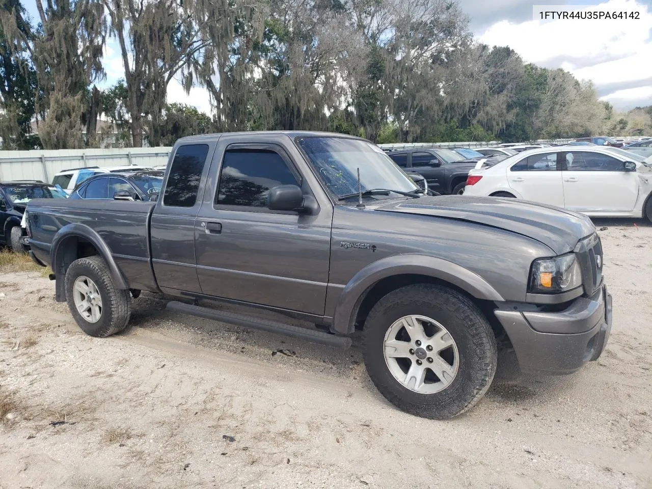 2005 Ford Ranger Super Cab VIN: 1FTYR44U35PA64142 Lot: 71930834