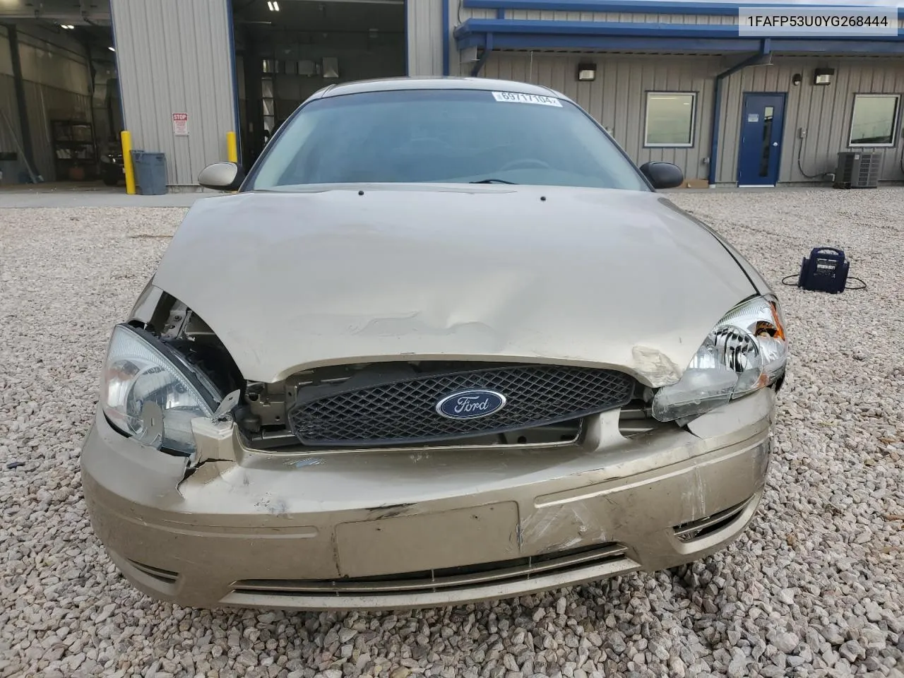 1FAFP53U0YG268444 2000 Ford Taurus Se