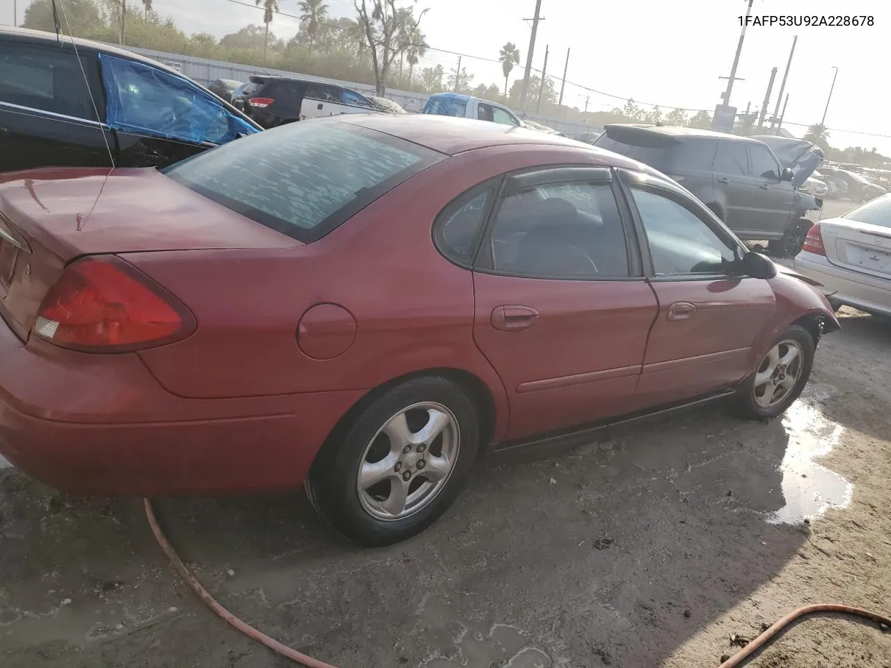 2002 Ford Taurus Se VIN: 1FAFP53U92A228678 Lot: 75174134