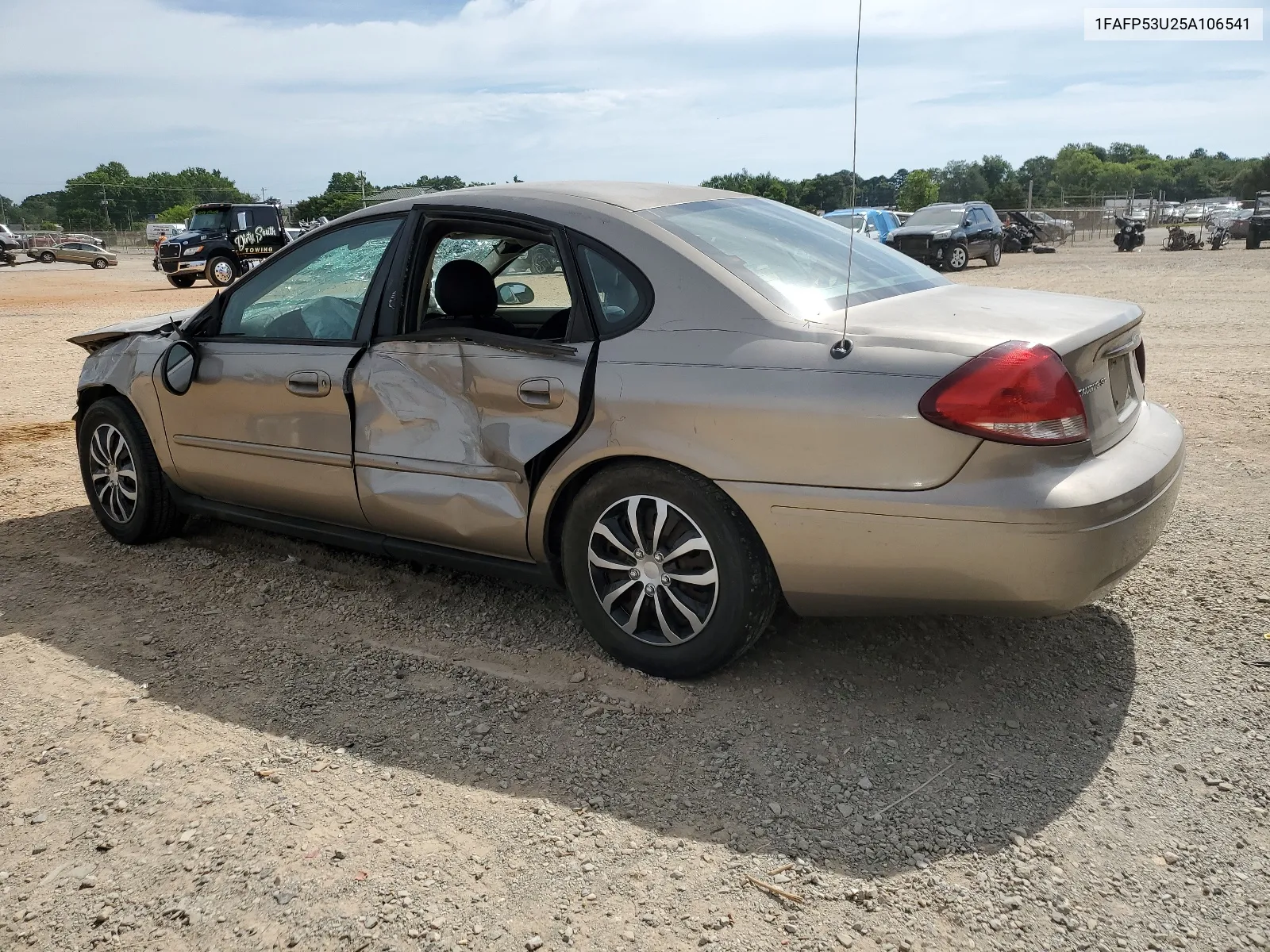 2005 Ford Taurus Se VIN: 1FAFP53U25A106541 Lot: 58283274