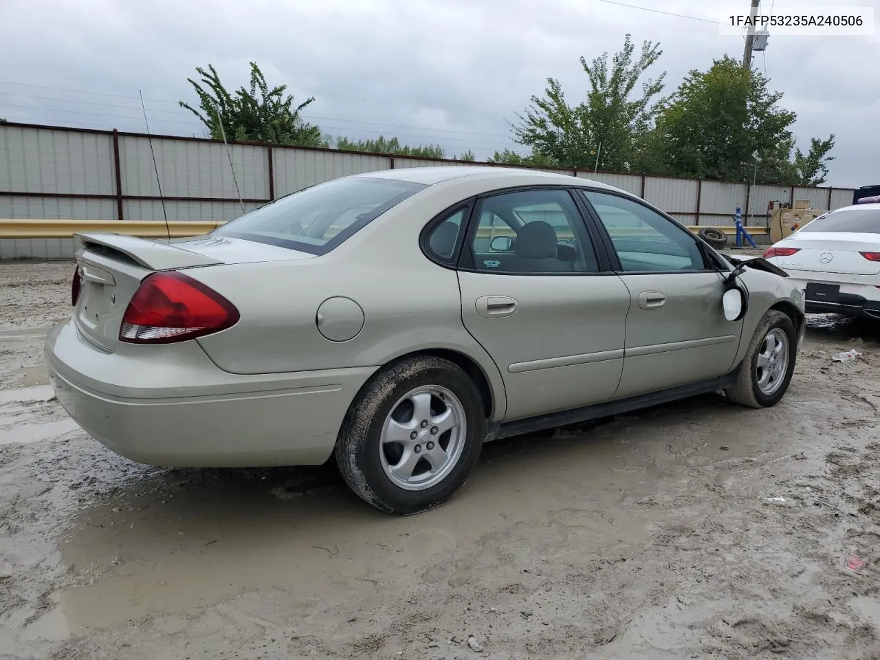 2005 Ford Taurus Se VIN: 1FAFP53235A240506 Lot: 72719024