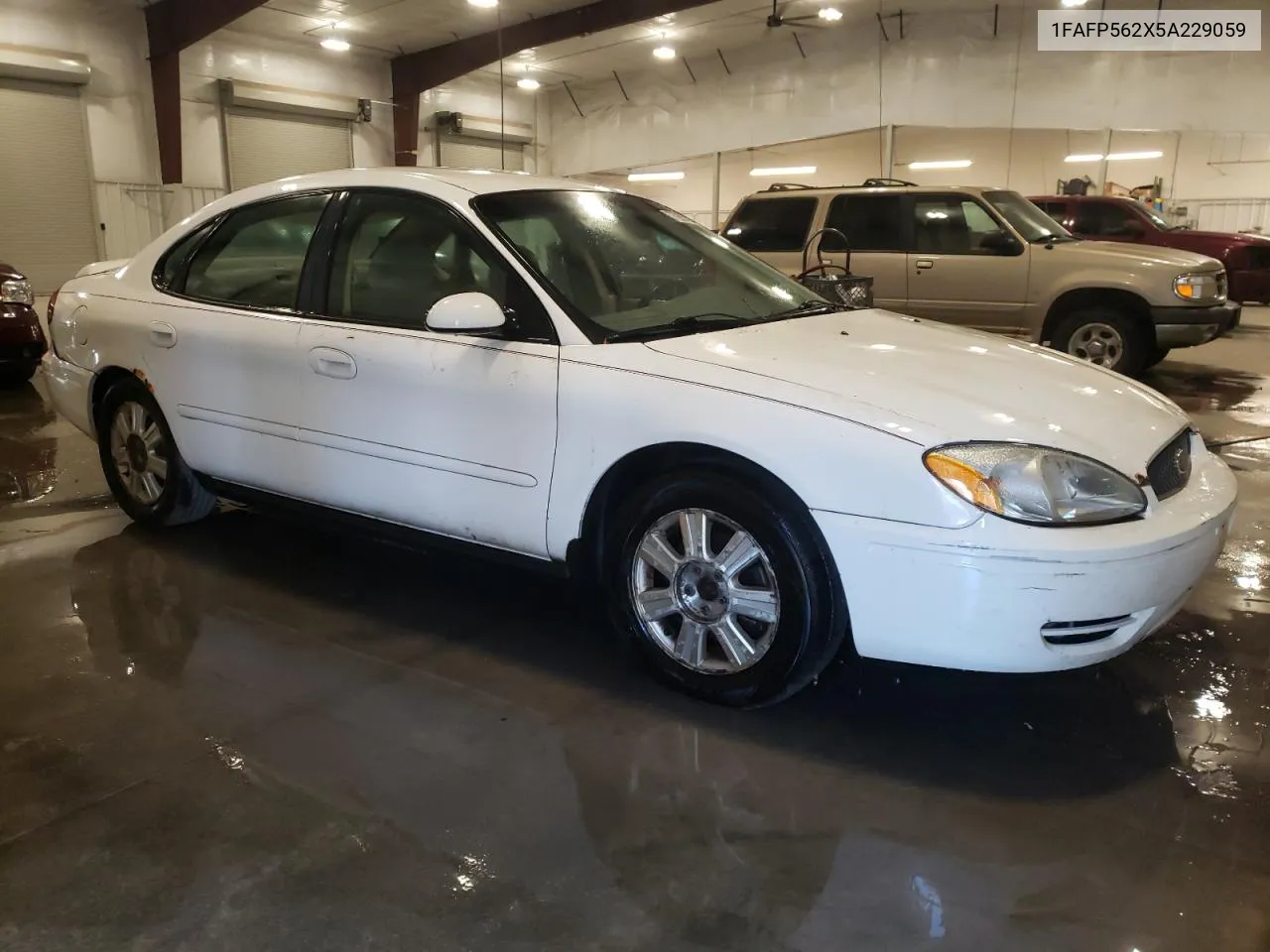 2005 Ford Taurus Sel VIN: 1FAFP562X5A229059 Lot: 76207594