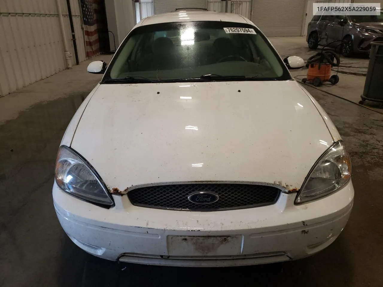 2005 Ford Taurus Sel VIN: 1FAFP562X5A229059 Lot: 76207594