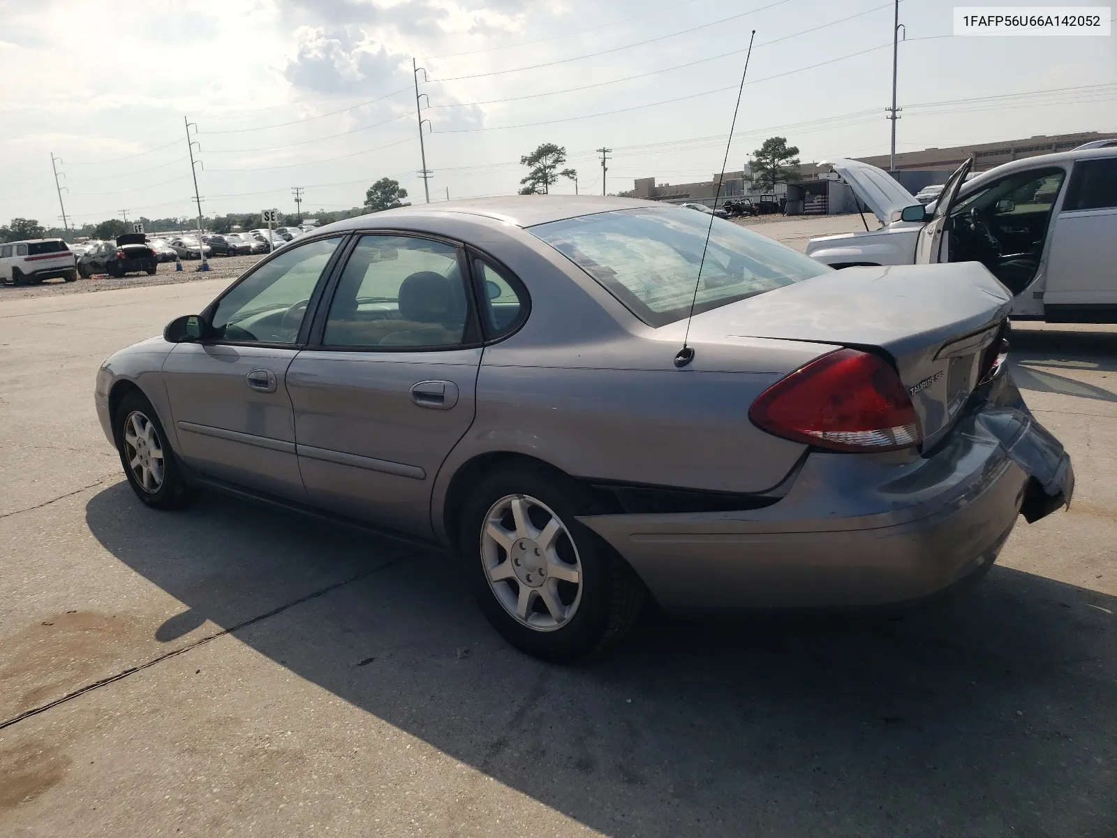 2006 Ford Taurus Sel VIN: 1FAFP56U66A142052 Lot: 67001704