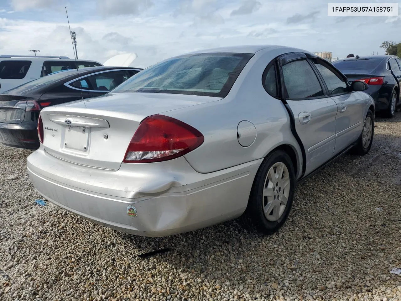 2007 Ford Taurus Se VIN: 1FAFP53U57A158751 Lot: 75887714