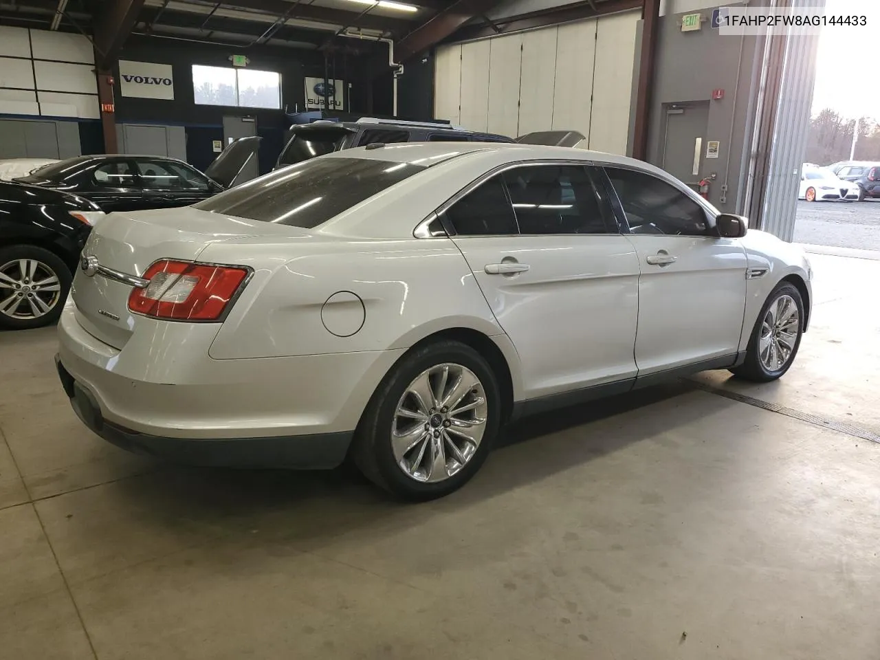 2010 Ford Taurus Limited VIN: 1FAHP2FW8AG144433 Lot: 78454104