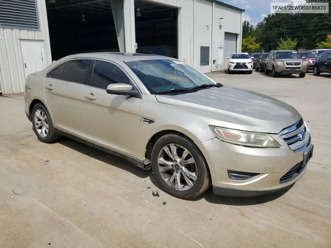 1FAHP2EW0BG186873 2011 Ford Taurus Sel