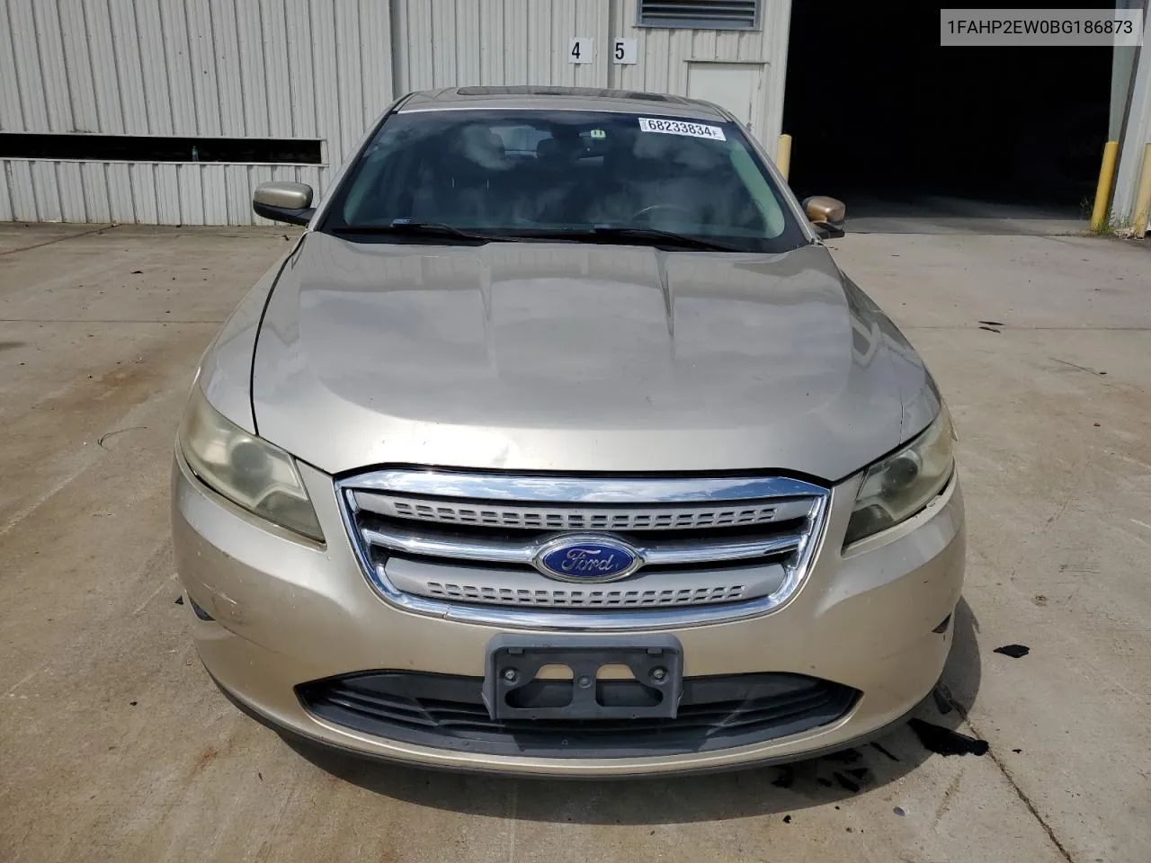 1FAHP2EW0BG186873 2011 Ford Taurus Sel