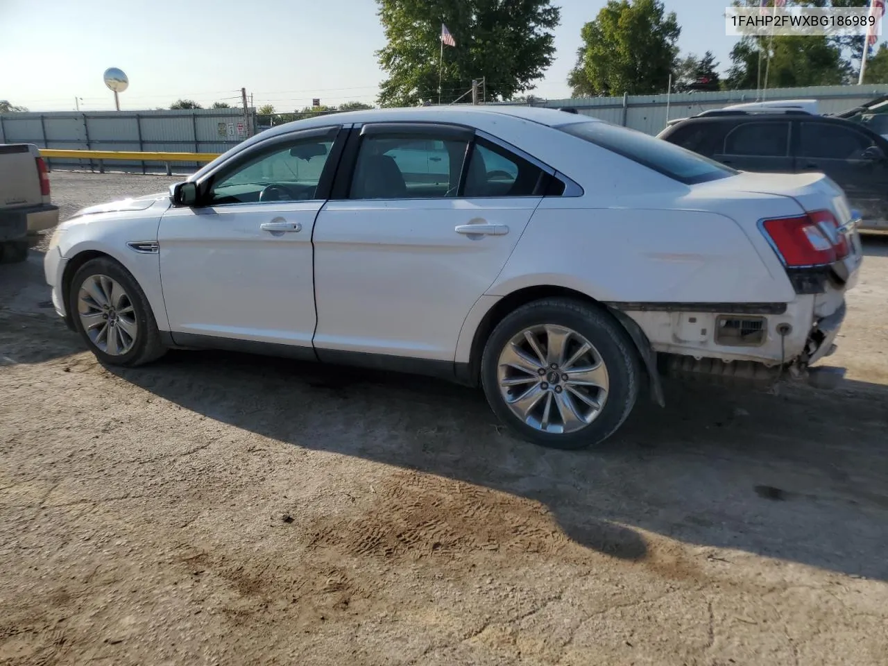 1FAHP2FWXBG186989 2011 Ford Taurus Limited