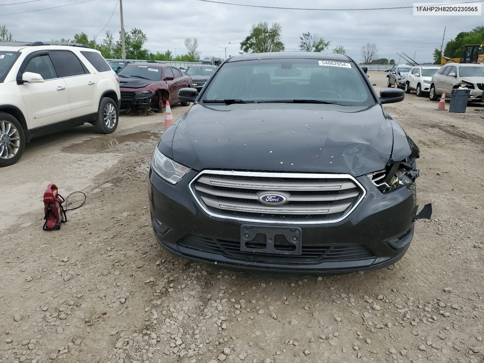 2013 Ford Taurus Sel VIN: 1FAHP2H82DG230565 Lot: 54062054