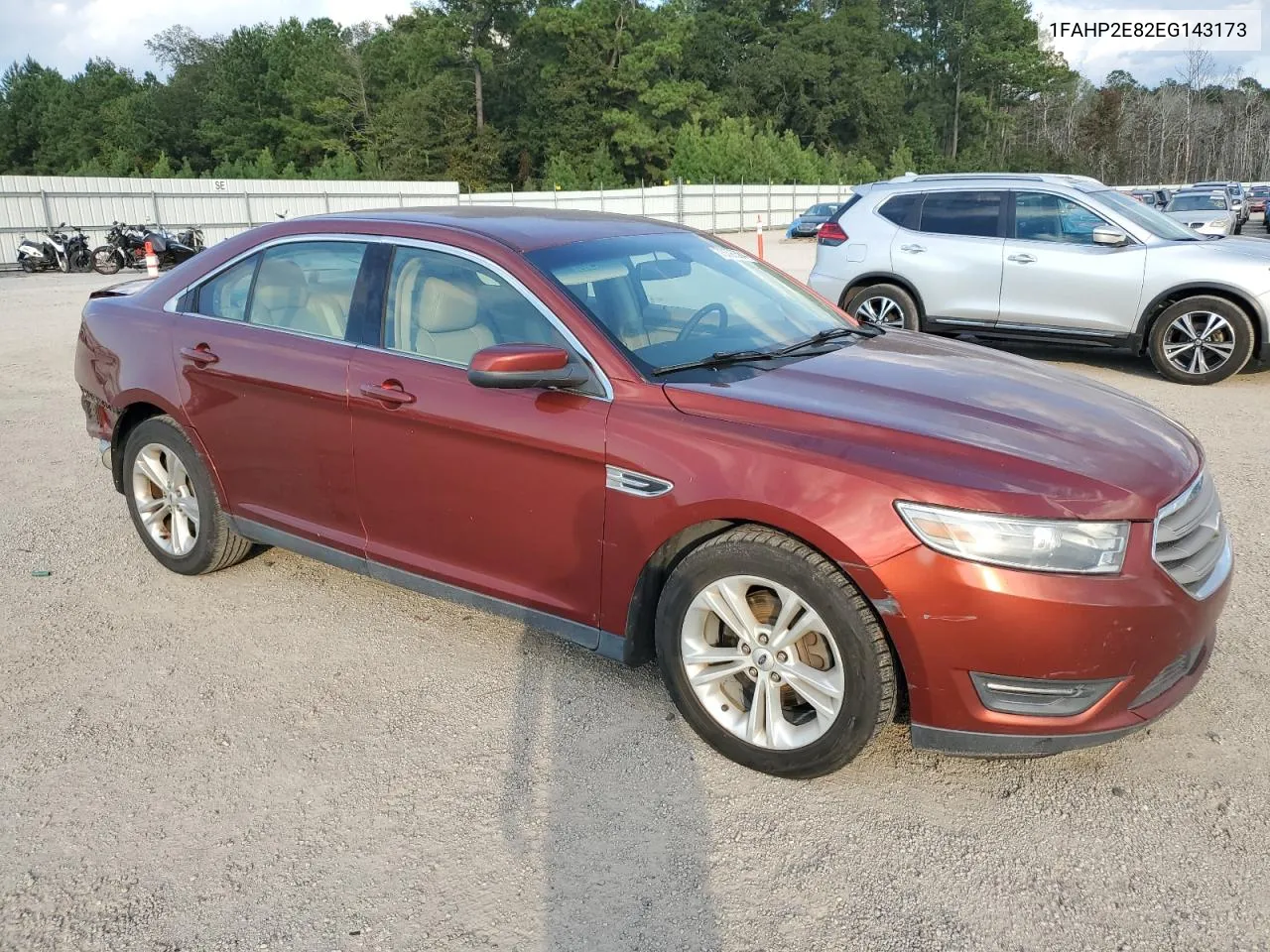 2014 Ford Taurus Sel VIN: 1FAHP2E82EG143173 Lot: 73390584