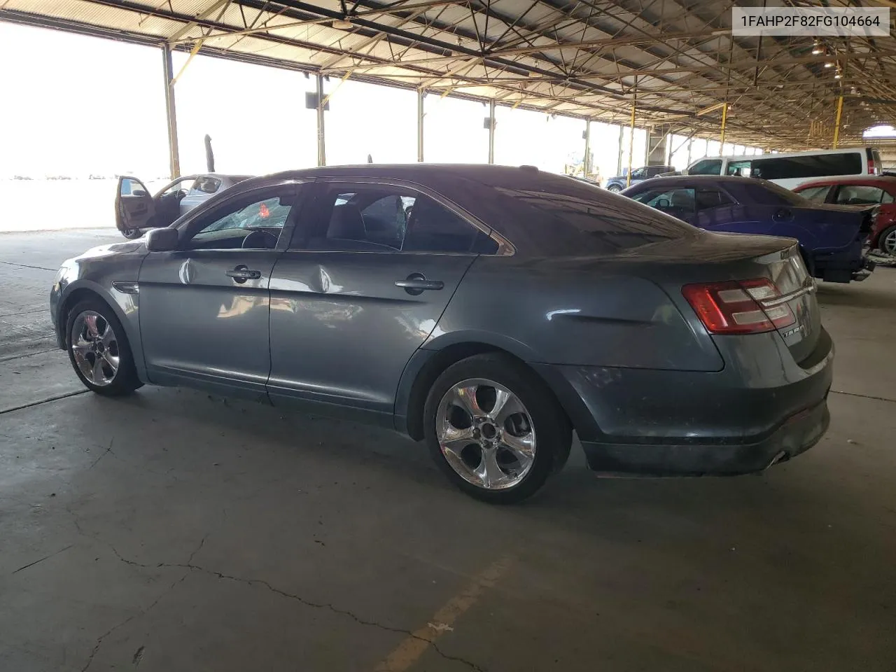 2015 Ford Taurus Limited VIN: 1FAHP2F82FG104664 Lot: 54423664