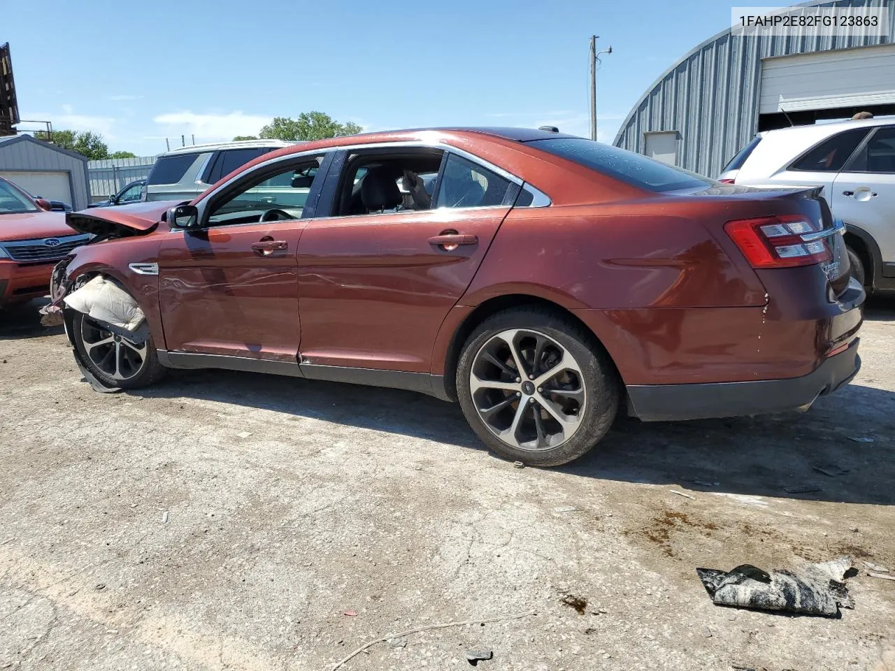 2015 Ford Taurus Sel VIN: 1FAHP2E82FG123863 Lot: 61298134