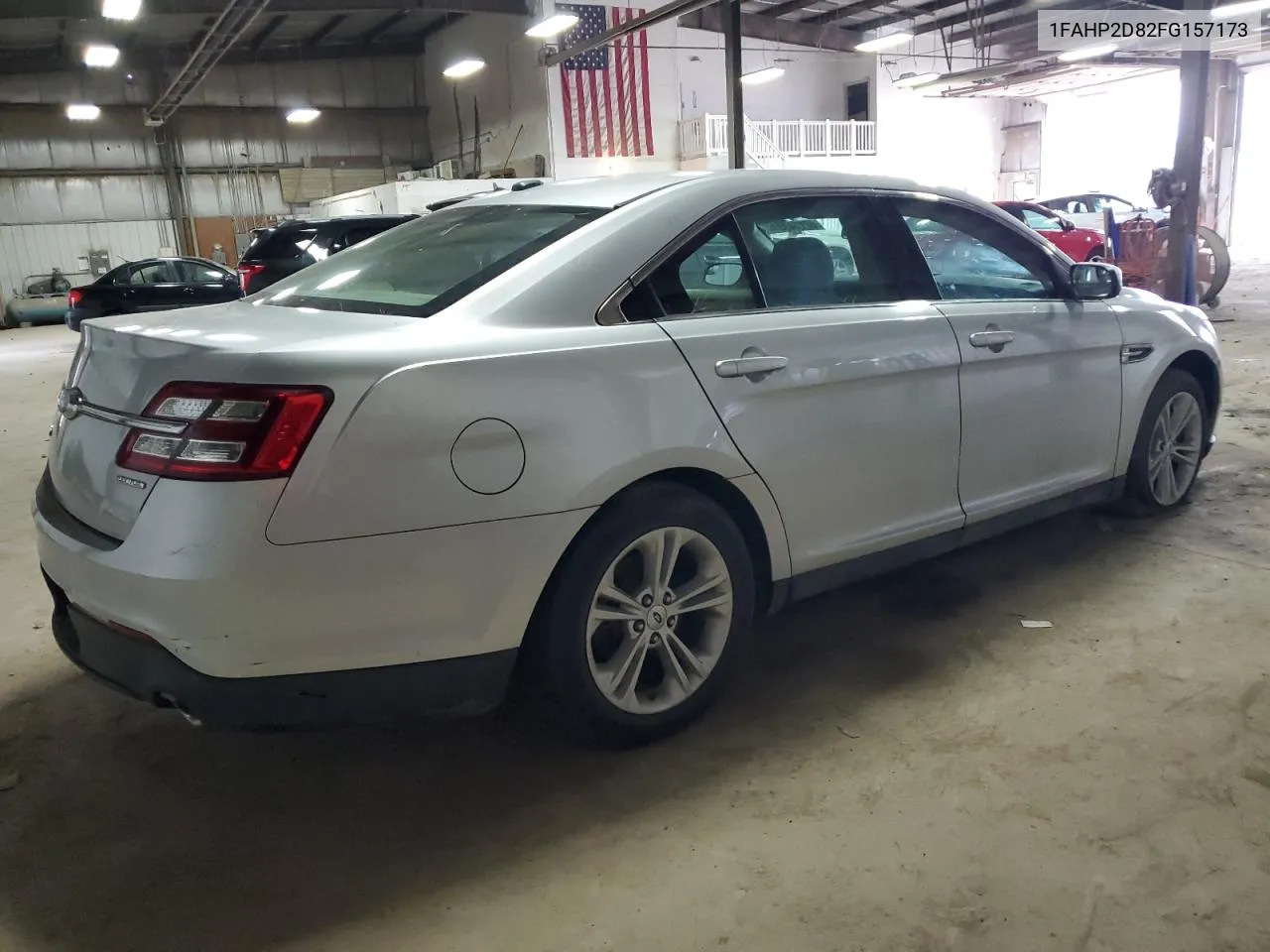 1FAHP2D82FG157173 2015 Ford Taurus Se