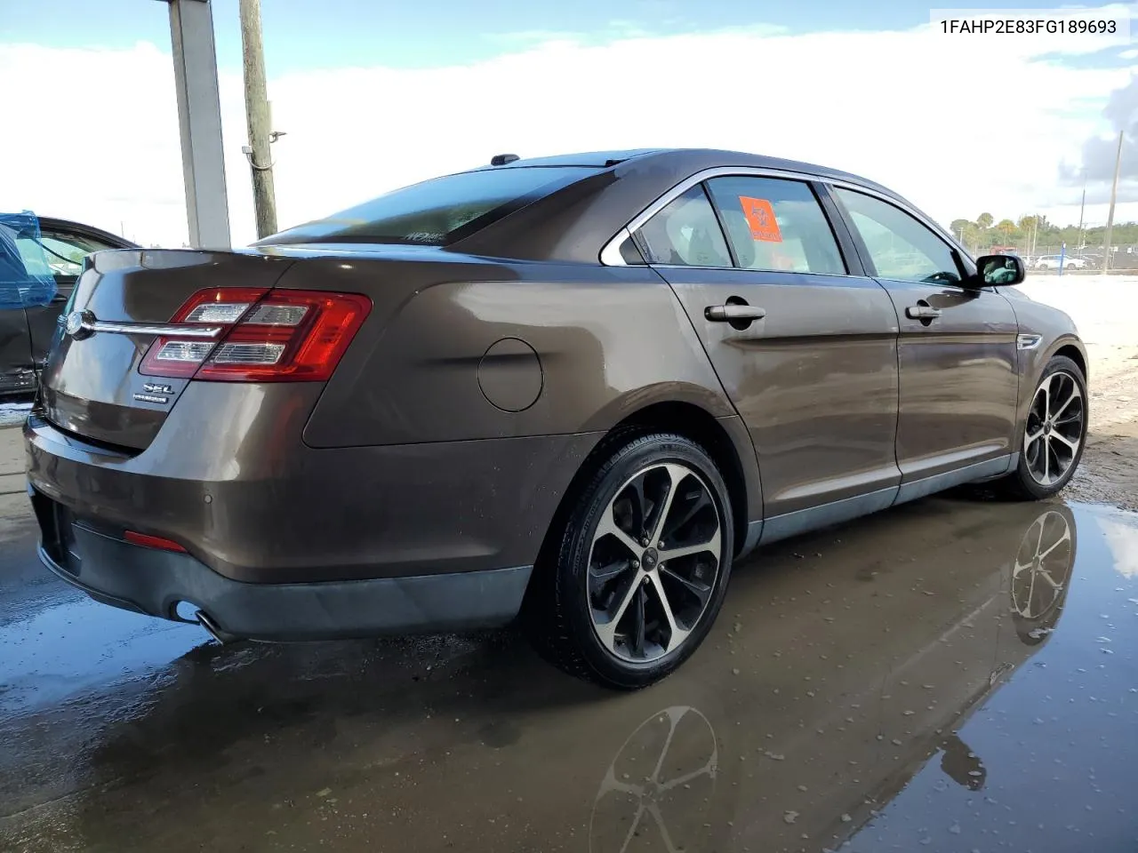 2015 Ford Taurus Sel VIN: 1FAHP2E83FG189693 Lot: 70386704