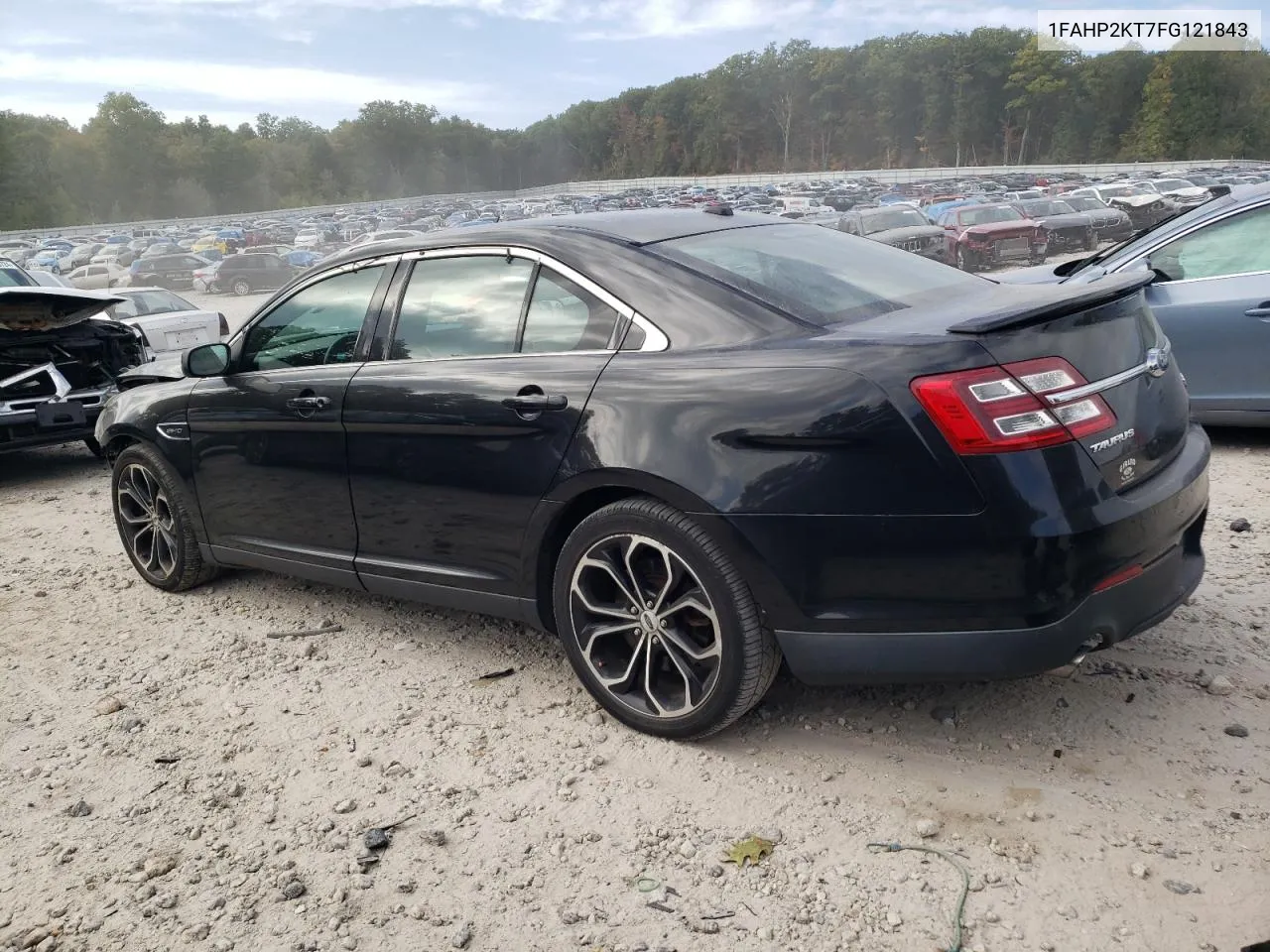 1FAHP2KT7FG121843 2015 Ford Taurus Sho