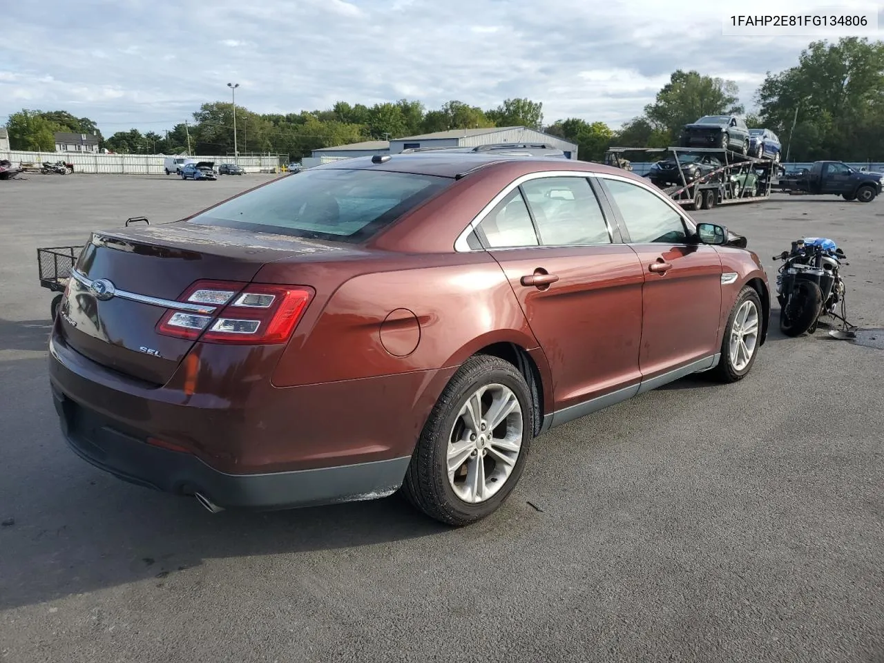 2015 Ford Taurus Sel VIN: 1FAHP2E81FG134806 Lot: 72005844