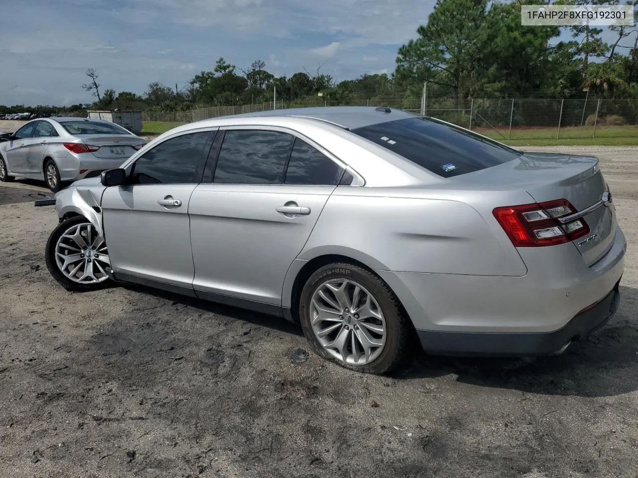 2015 Ford Taurus Limited VIN: 1FAHP2F8XFG192301 Lot: 72948344